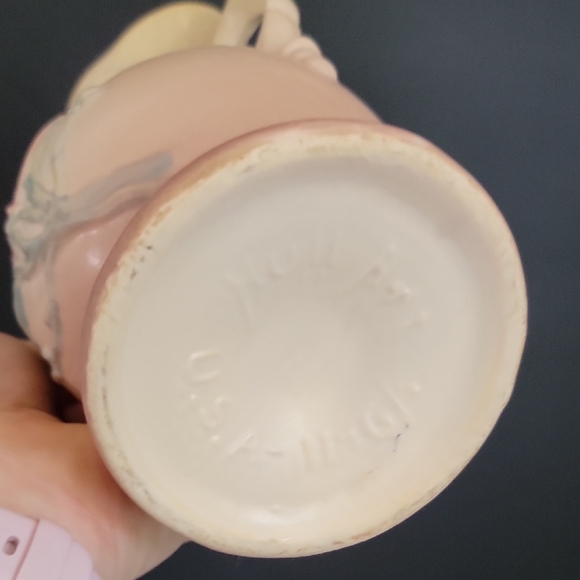 Floral Cream Vase - Picture 5 of 9